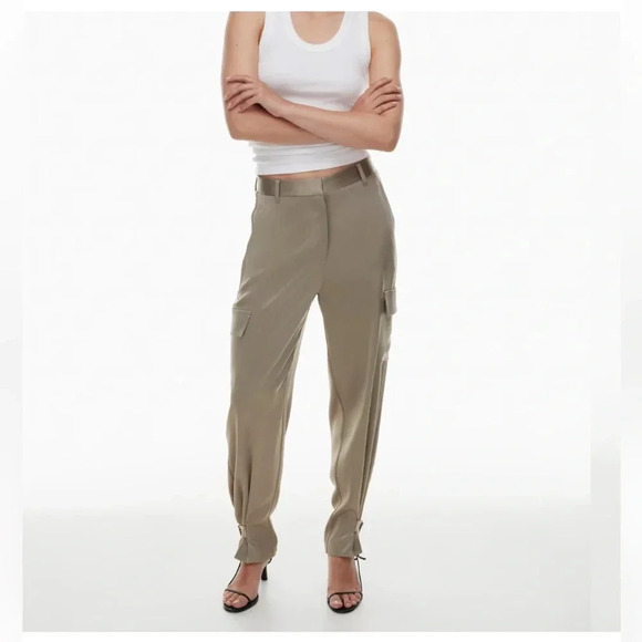 Aritzia Babaton
Refined Satin Cargo
Pant Modern  Taupe size 4, Edgy Streetwear. - Picture 1 of 16